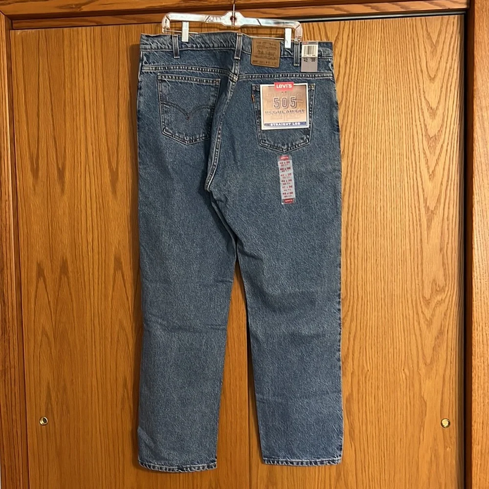 Men’s Levi’s 505 jeans 42 x 30 new with tags attached